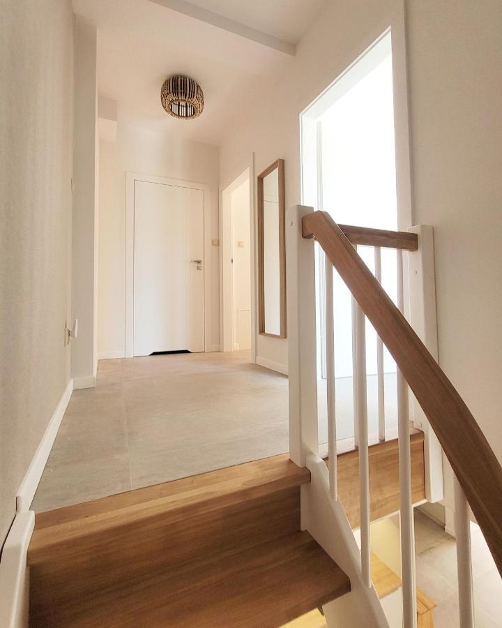 Pine Point Apartament With Terrace, Shared Pool, Tennis Court 포비에로보 외부 사진